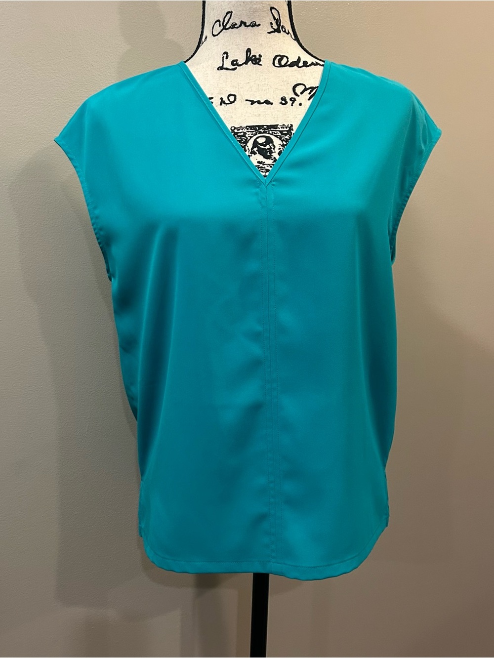Ming Wang V-Neck Top